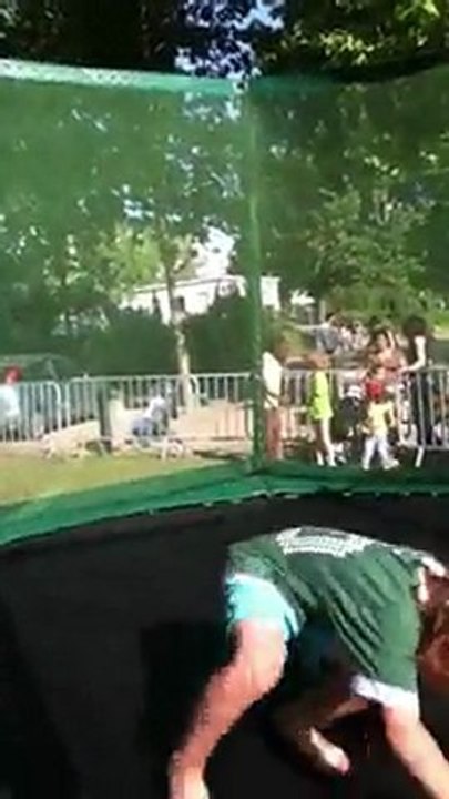 Armel et le trampoline