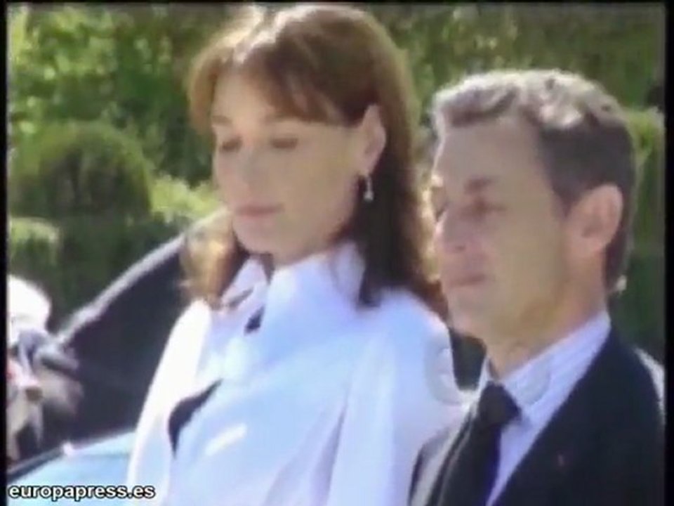 Carla bruni podría estar esperando gemelos