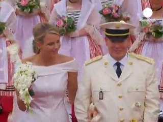 Le prince Albert II de Monaco et la princesse Charlène...