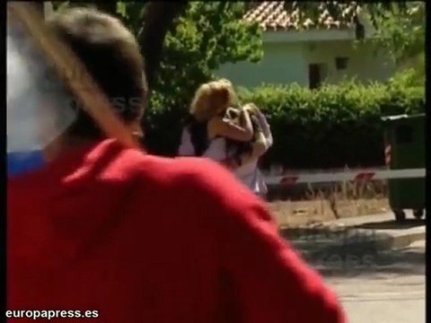 Etarra excarcelado enarbola la bandera de Bildu