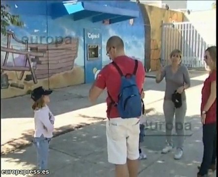 Familia de menor sorda exige un profesor a la Junta de Andal