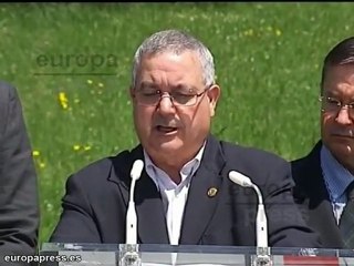 Acto electoral de Miguel Buen y Mikel Serrano (PSE) en Zumár