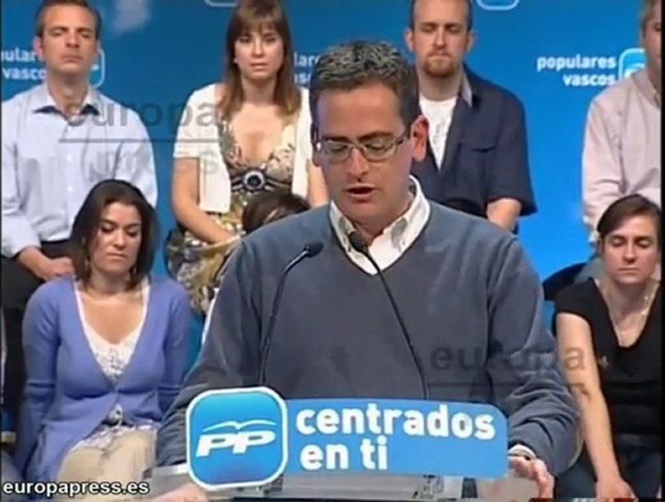 Basagoiti acusa a Bildu de no haber condenado "ni uno solo d