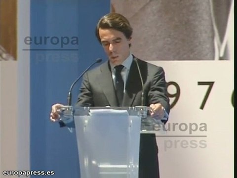 Los ex presidentes Aznar y González, galardonados