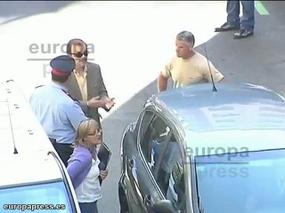 Disparan a un joven en su comercio de Barcelona