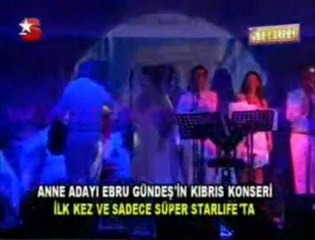 Ebru Gündeş ' in Karnı Burnunda Konser Görüntüleri..