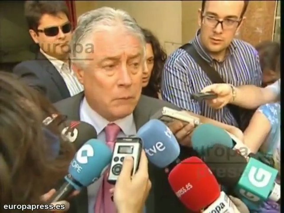 La Junta Directiva de CEOE  insta a Rosell a seguir negocian