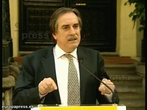 Valeriano Gómez cree que la negociación colectiva esta en su