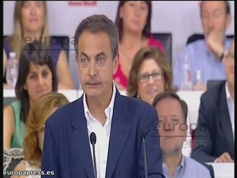 Zapatero apoya a Rubalcaba como candidato