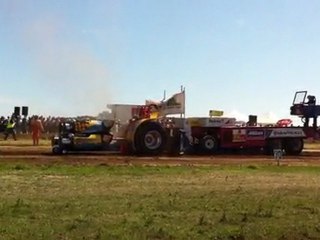 Tracteur Pulling 2011 À Pouldreuzic 29