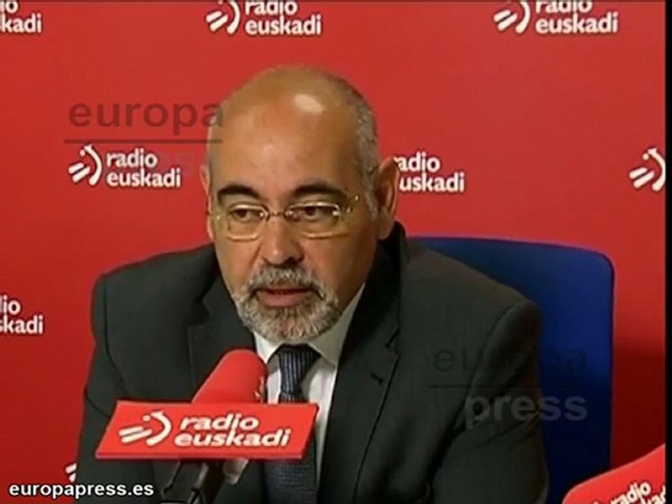 Pastor acusa a PNV de pensar en las autonómicas