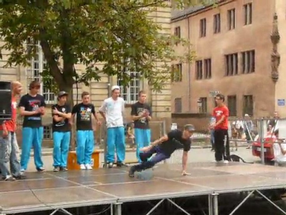 A l'Arash ft. Madn'est - Freestyle à Strasbourg le 25 Juin 2011