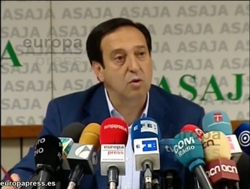 Asaja pide "presión diplomática" ante la crisis del pepino