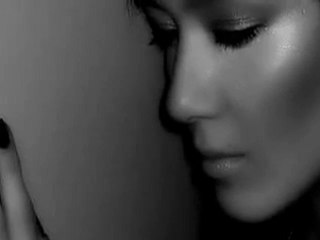 sevmedıgını bile bile sevdim