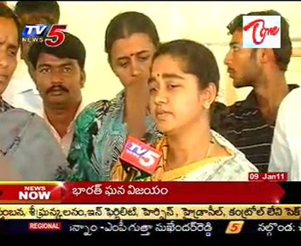 Suri wife Gangula Bhanumathi talking to media - Suri Killer Bhanu