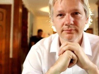 WikiLeaks To Sue Visa/MasterCard