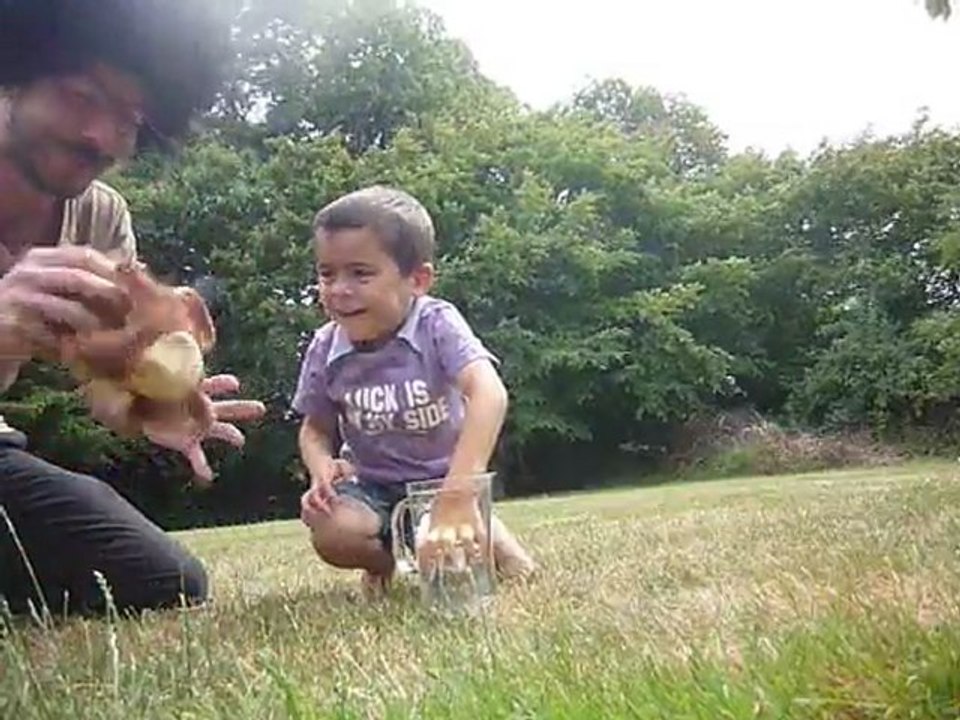 La magie à la Bouz': un mouchoir dans l'eau