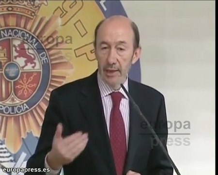 Rubalcaba carga contra Rajoy por sus acusaciones