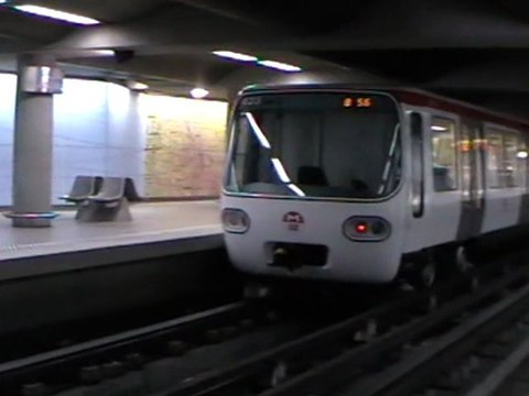 MPL75 : Arrivée à la station Place Jean Jaurès sur la ligne B du métro de Lyon