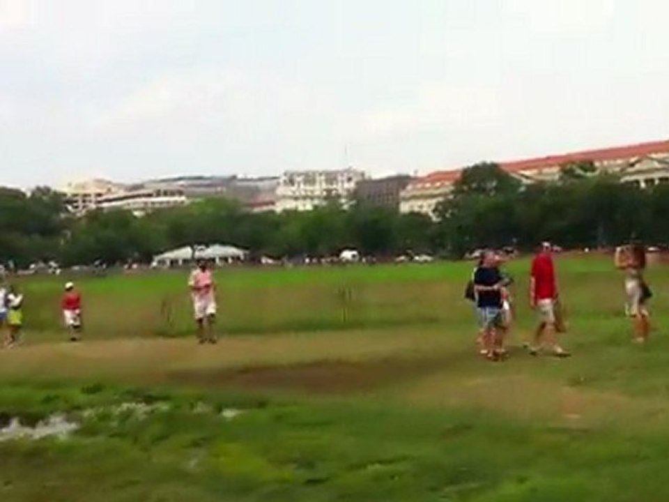 La place géante devant la maison blanche