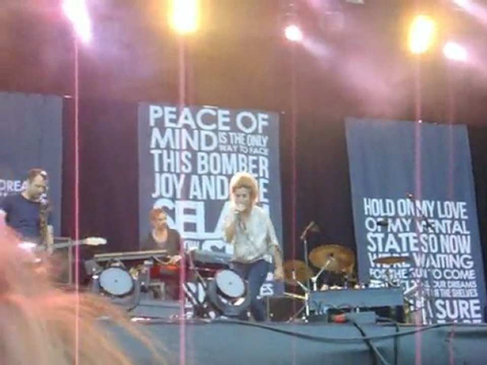 Selah Sue - Black Part Love Live At The Main Square Festival
