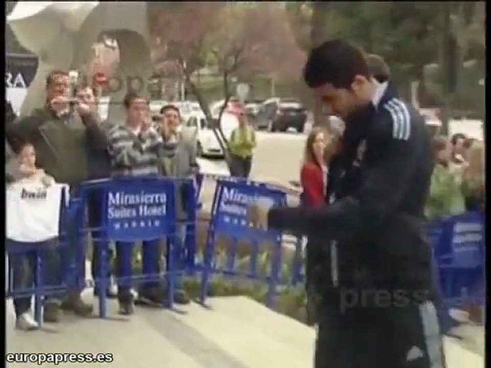 Sara Carbonero veta una entrevista a Iker en México