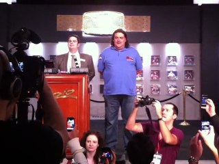 Antonin Teisseire reçoit son bracelet WSOP - La Marseillaise retentit pour la 4ème fois de l'été !