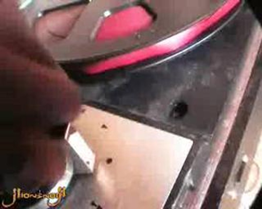 Bruxelles 1150 cité de l'amitié -  RionsnoiR - Hood bxl