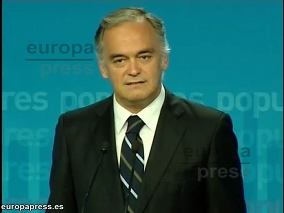 Pons pide a Rubalcaba que abandone el Gobierno