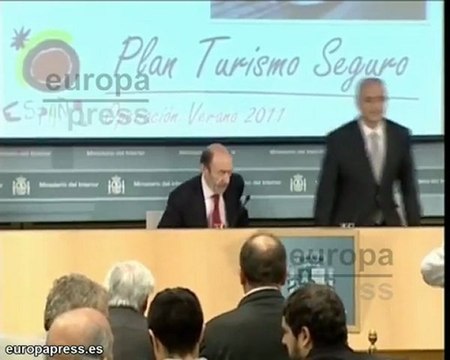 Bildu no deja entrar escoltas en los edificios municipales