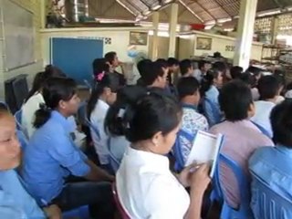 conférence du Père Ponchaud, afs