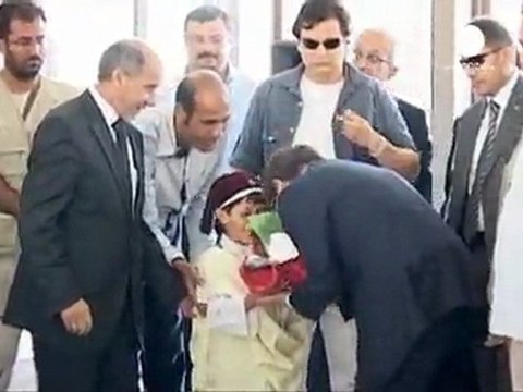 Ankara stringe la mano ai ribelli libici