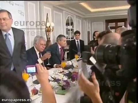 González: Rubalcaba debería dejar el Gobierno