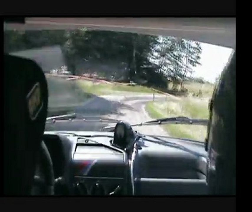 rallye du val d' orain 2011 es6  camera embarque Bourgeois-Peterlini 205 rallye F2000 LP