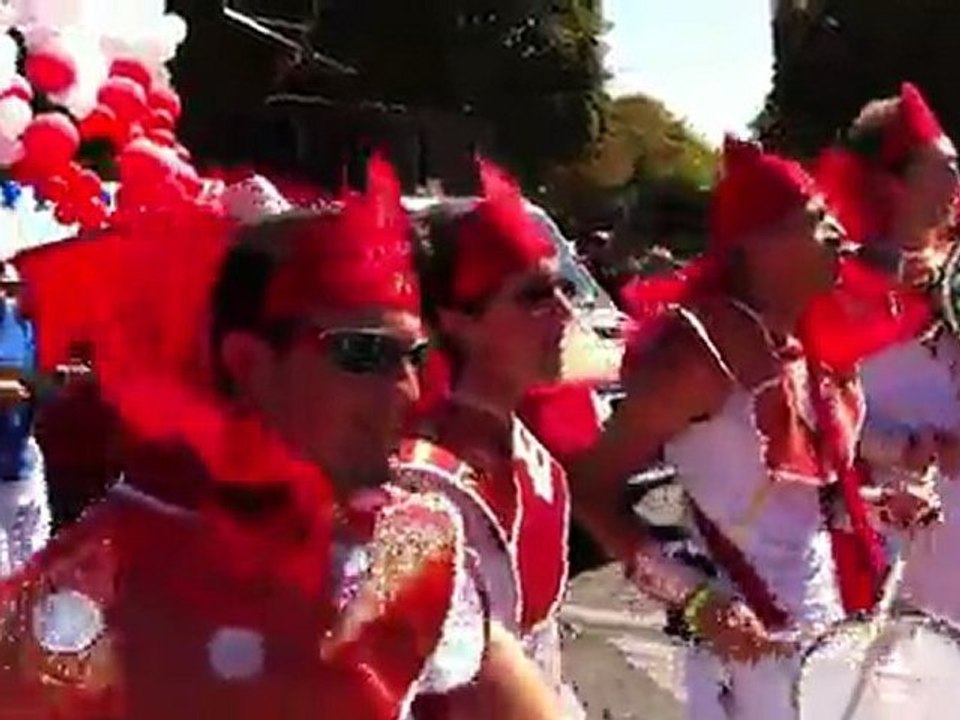 Bloco de Paris au Carnaval Tropical 2011 - Part I