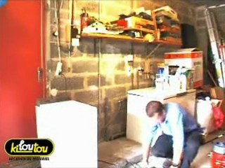 Comment déboucher une canalisation interne ?