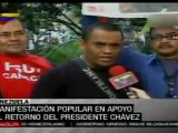 Venezolanos festejan regreso del presidente Chávez al país