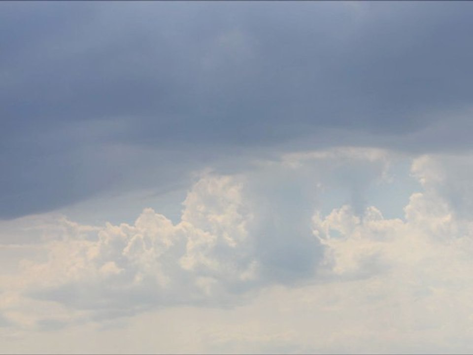 Bulletin météo et vidéo enregistré le 04/07/11 à 22h30