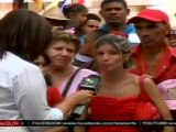 MIles de venezolanos aguardan alrededor de Miraflores