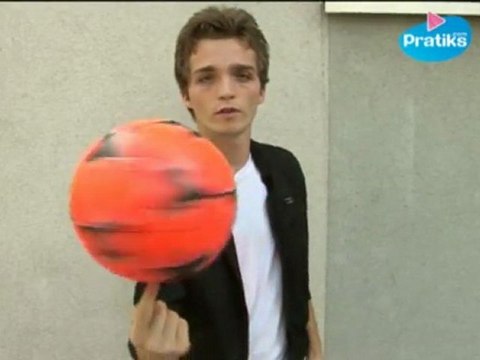 Football Freestyle – le spinning par Gautier vice-champion du monde de foot freestyle