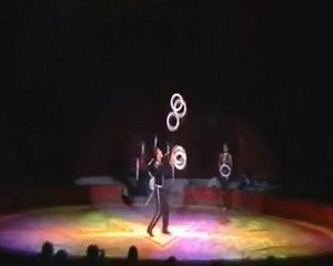 VIVAS AYALA-juggling-presents Art agency Valentino