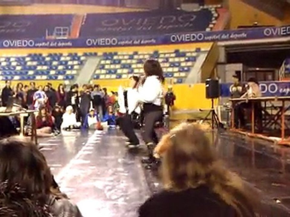 Supernenas - "Heartbreaker" de G-Dragon (III Salón del Manga de Asturias)