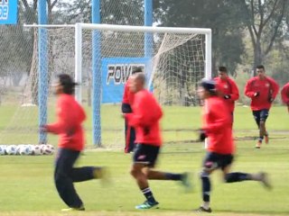 Costa Rica entrena para enfrentar a Bolivia