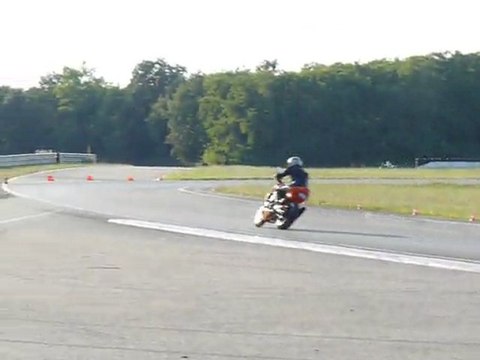 kawasaki z750 session piste anneau du rhin 27.06.11