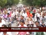 Telangana bandh disrupts Andhra, pressure mounts on Centre