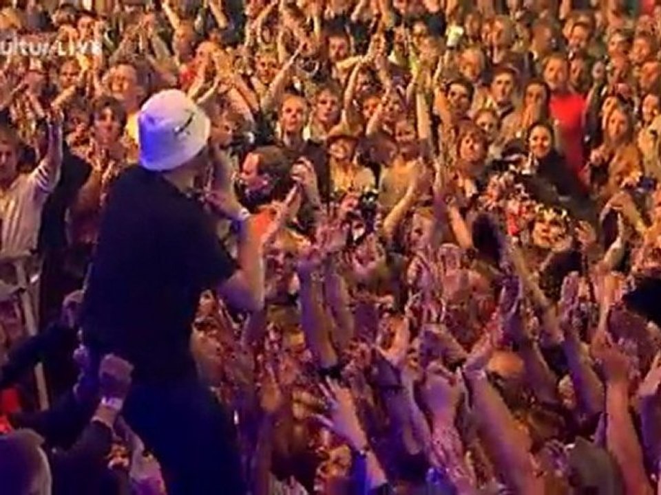 Beatsteaks - Atomic Love (Roskilde Festival)