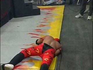 Rey Mysterio Jr. vs Syxx Pac