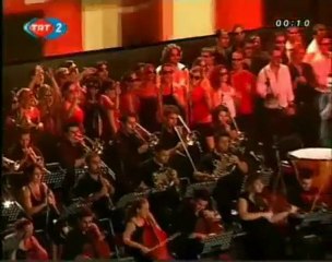Özcan Deniz-I Feel Good-Harbiye Açık Hava Konseri-(11 Ağustos 2007)