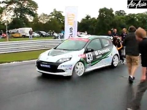 AirAsia Renault Clio Cup UK - Drivers vs The Sale Sharks Rugby Stars