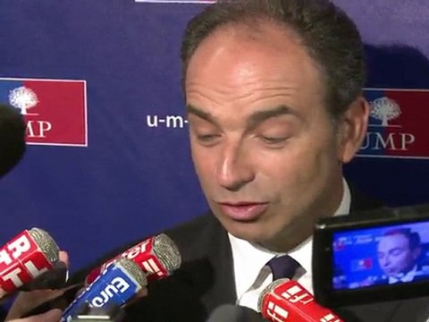 DSK: la théorie d'un complot de la droite bidon selon Copé